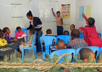 Ethiopian students and teachers at Hope for Korah tutoring class